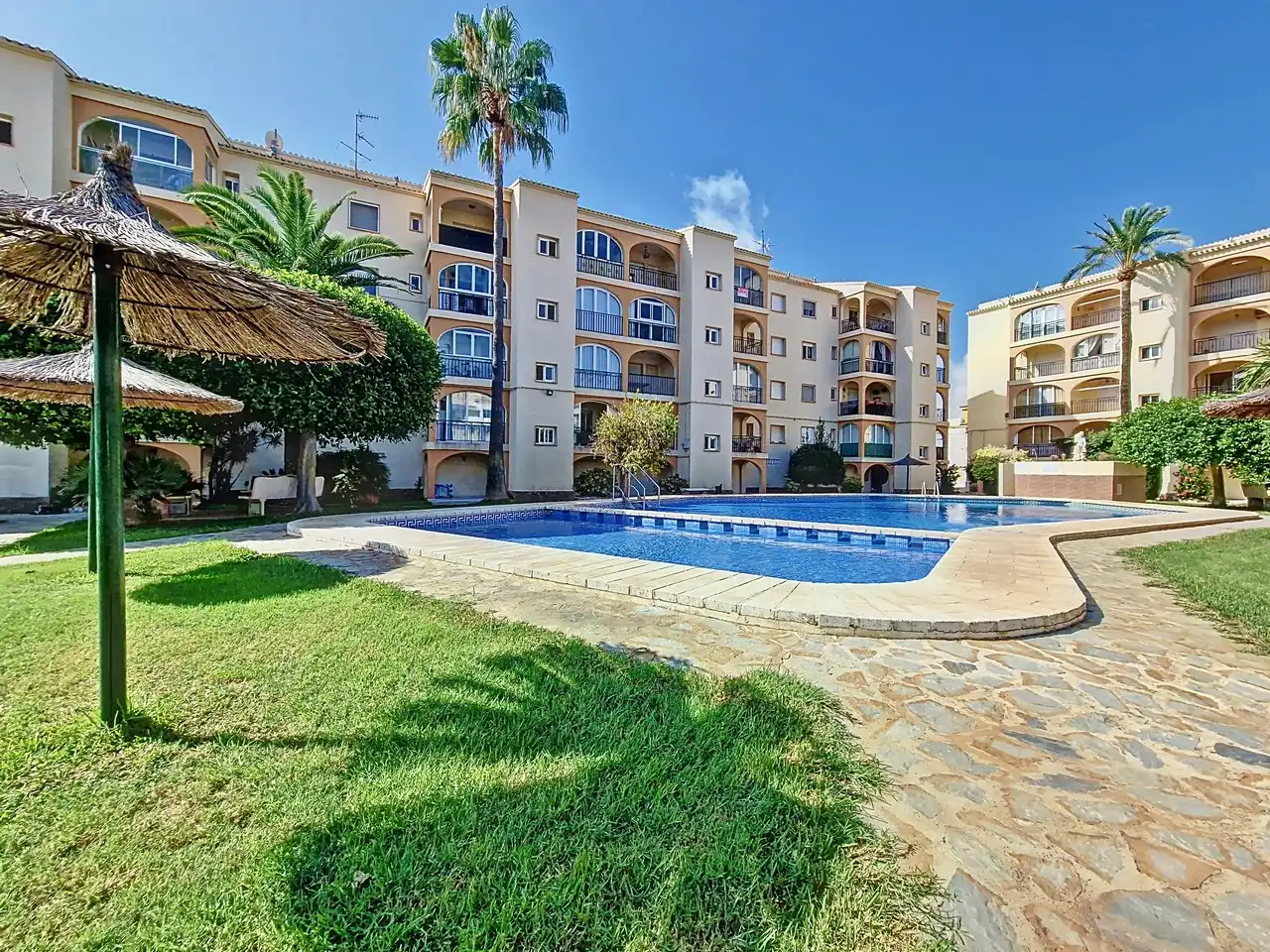 Swimming pool of Apartments for sale in Dénia  with Furnished, Oven and Washing machine