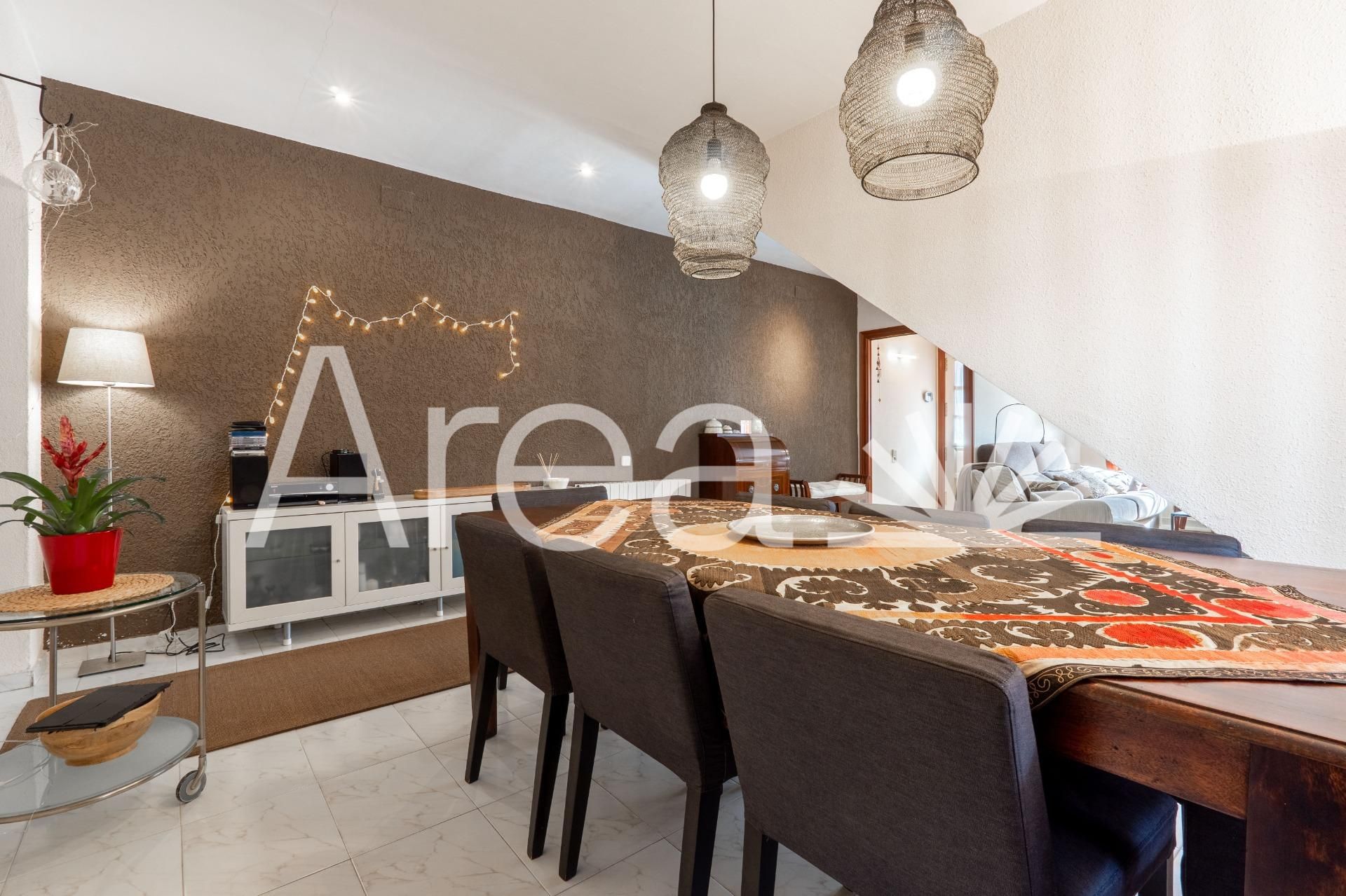 Comedor de Casa o chalet en venta en Premià de Mar con Aire acondicionado, Jardín privado y Terraza