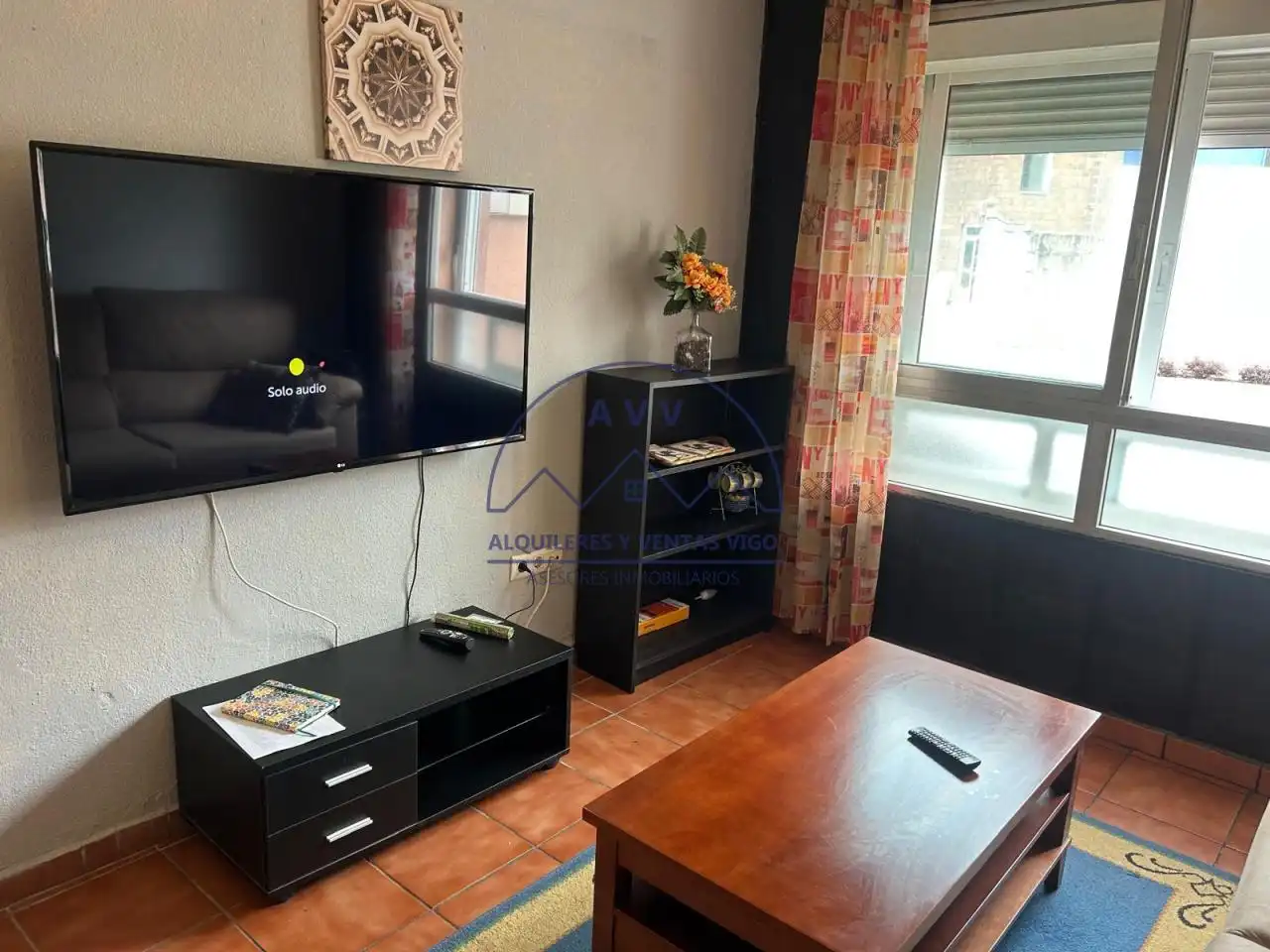 Wohnzimmer von Wohnung zum Verkauf in Vigo  mit Heizung und Möbliert