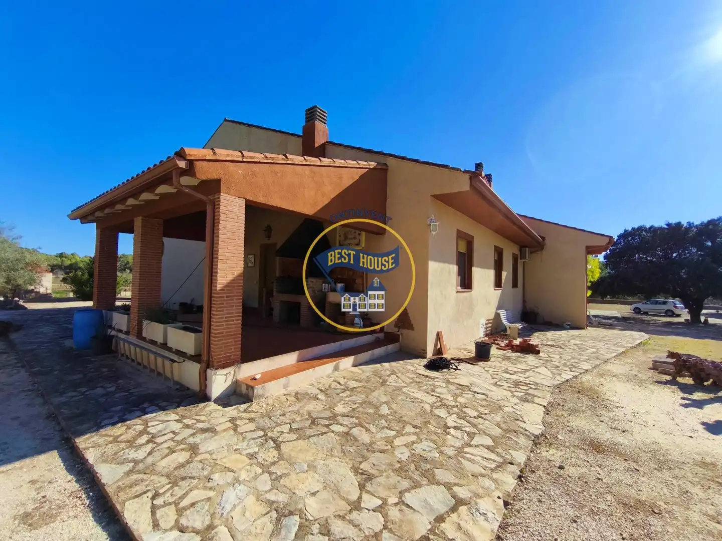Vista exterior de Casa o xalet en venda en Ontinyent amb Jardí privat i Piscina