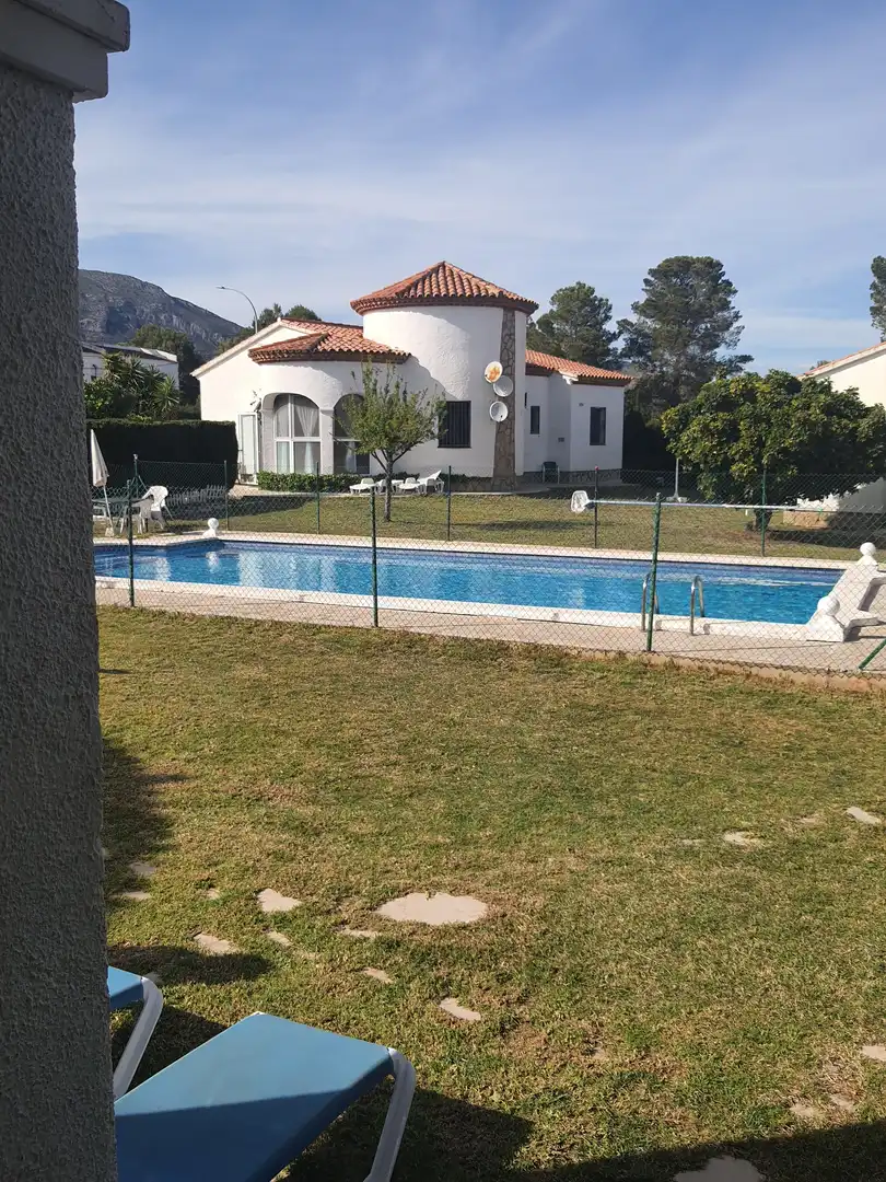 Piscina de Edifici en venda en Mont-roig del Camp