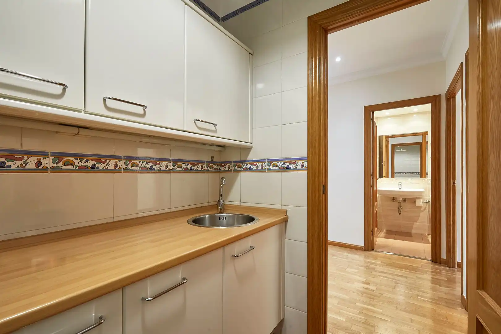 Kitchen of Apartments for sale in Barcelona  with Air Conditioner, Terrace and Balcony