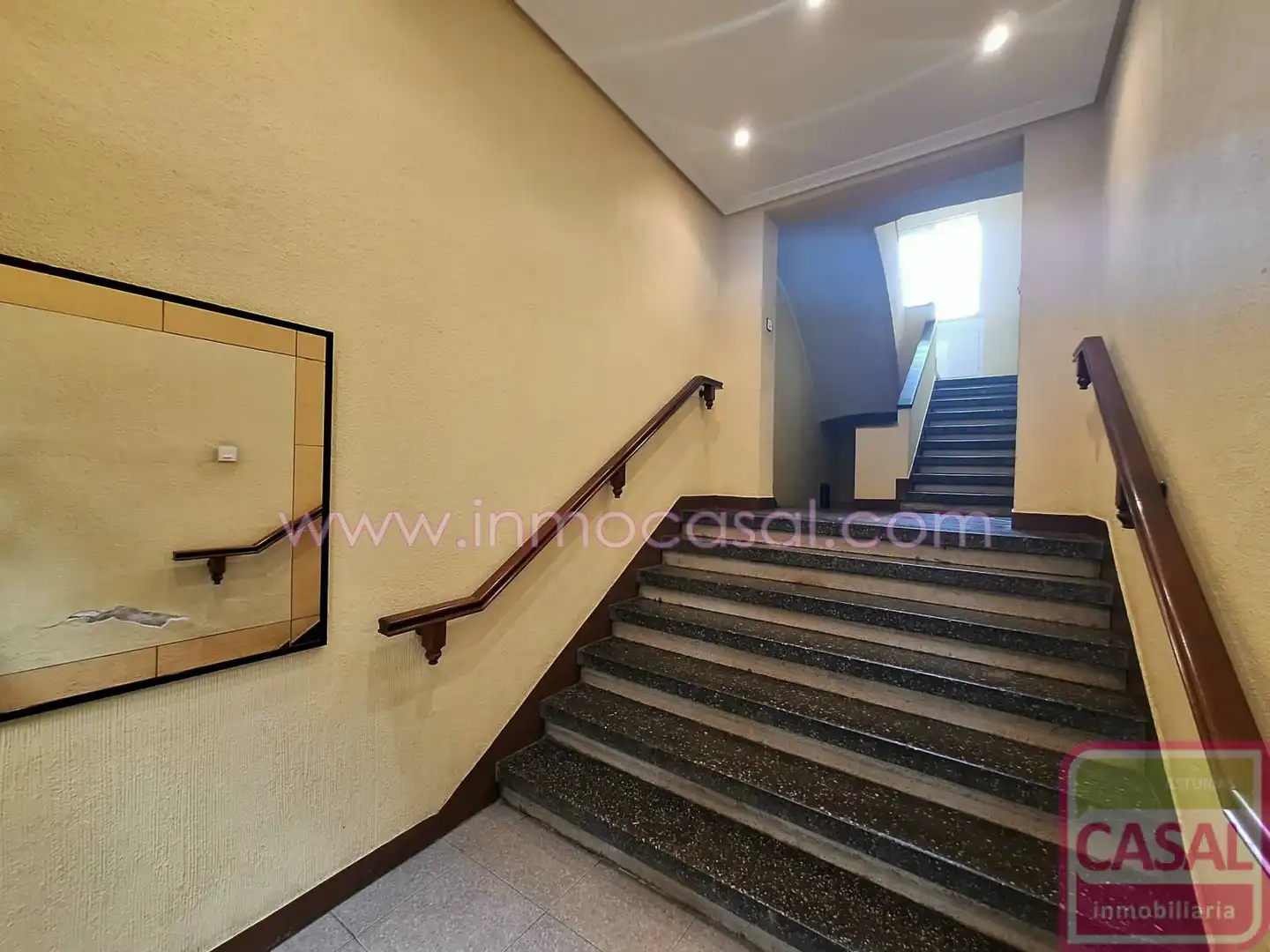 Piso en venta en Mieres (Asturias) con Calefacción y Amueblado