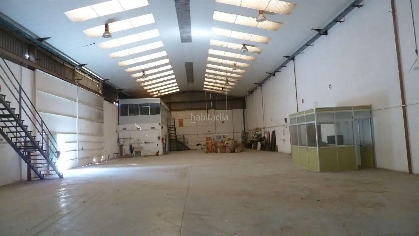 Industrial building for sale in Calle Andalucía 42, imagen 4