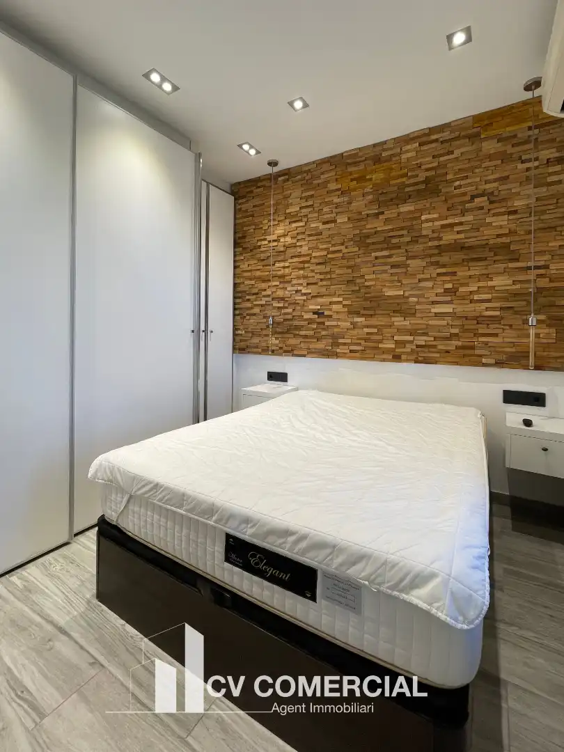 Bedroom of Flat for sale in Barcelona  with Air Conditioner, Heating and Parquet flooring