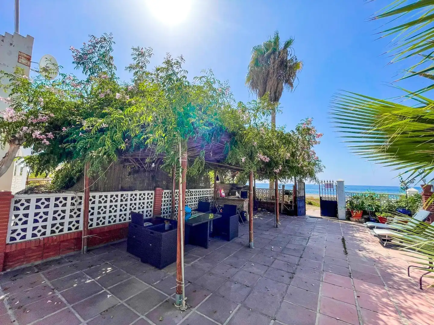 Terrassa de Casa o xalet en venda en Benajarafe