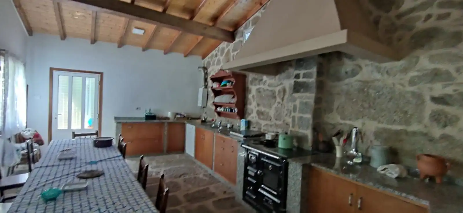 Cuina de Casa o xalet en venda en Crecente amb Jardí privat i Moblat