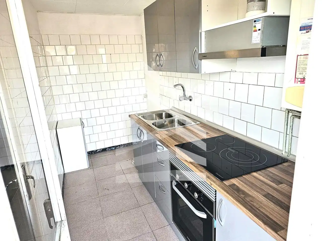 Kitchen of Flat for sale in Manresa  with Storage room and Balcony
