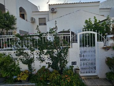 Casa de lloguer a Calle Neptuno 658
