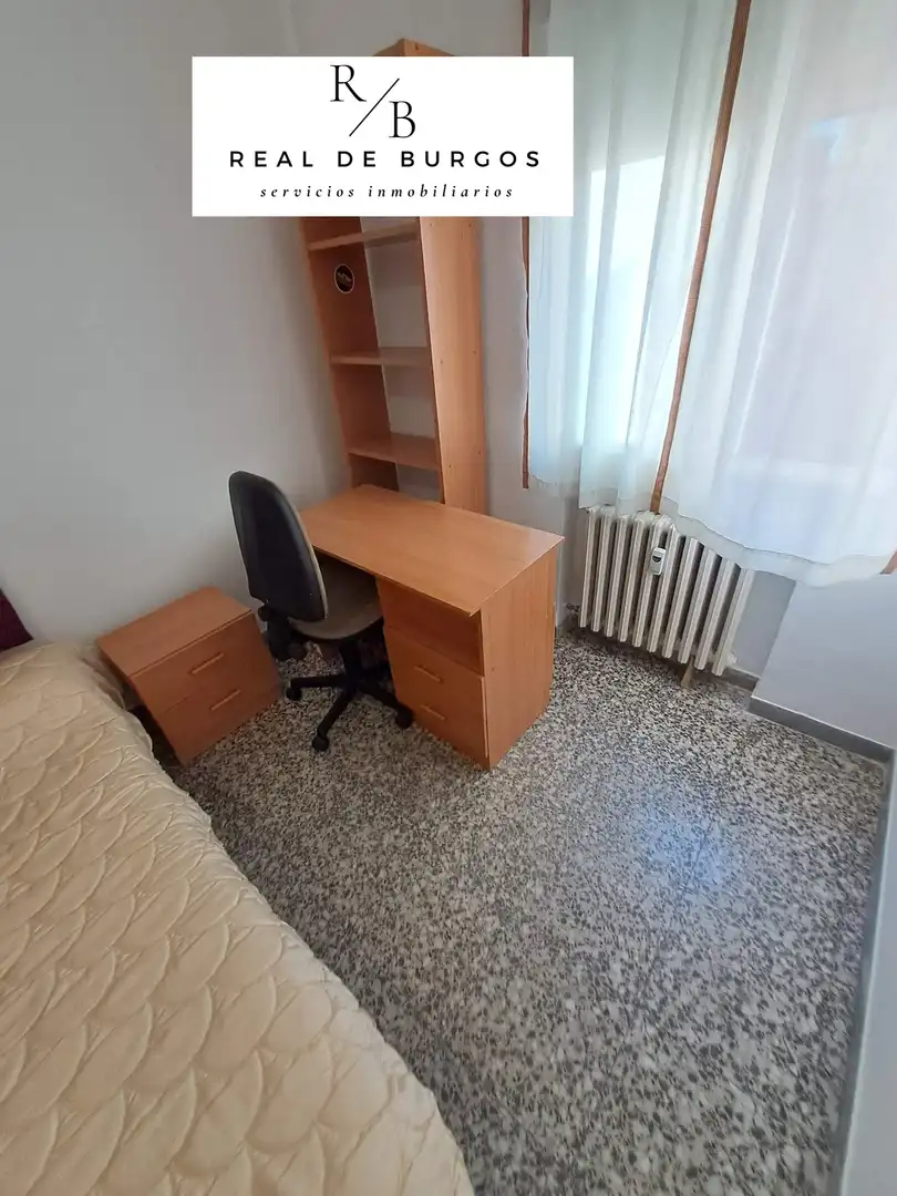 Habitación de Piso de alquiler en Valladolid con Calefacción, Terraza y Amueblado