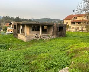 Casa o xalet en venda en Pontevedra Capital  amb Jardí privat