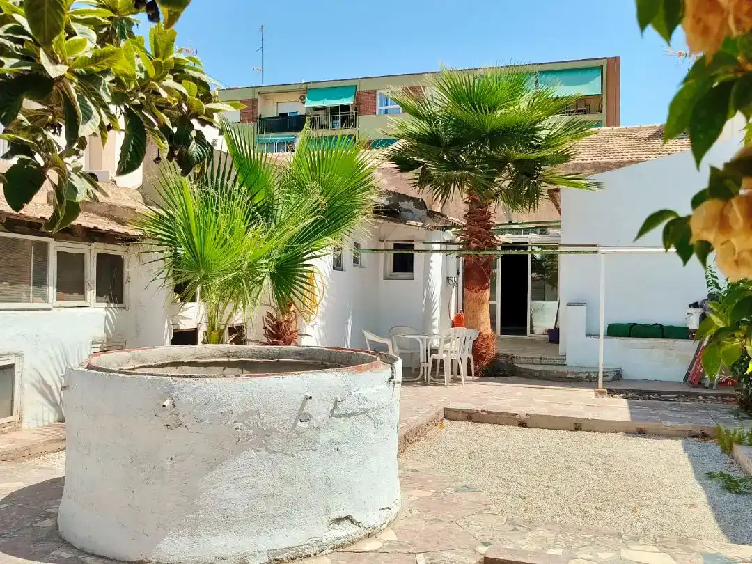Erdgeschoss zur Miete in Calle Alfonso XIII, 50, Centro