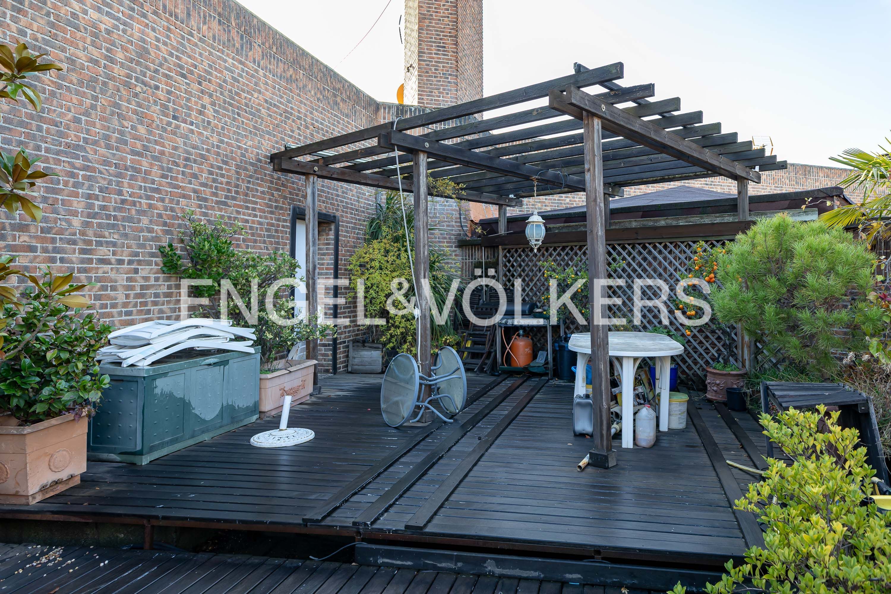 Terraza de Apartamento en venta en  Madrid Capital con Aire acondicionado, Calefacción y Jardín privado