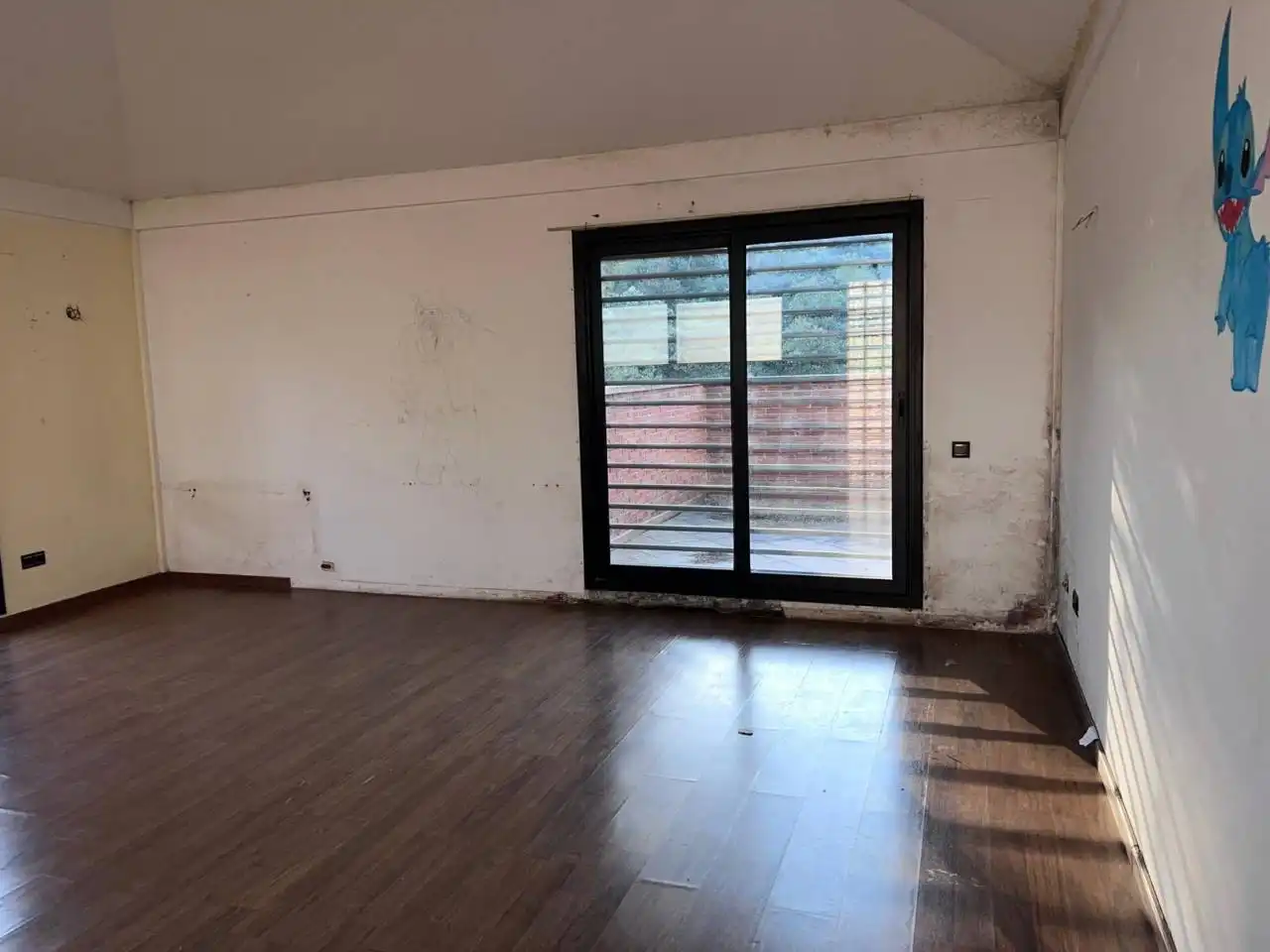 Dormitori de Casa o xalet en venda en Vilanova del Vallès amb Jardí privat, Terrassa i Piscina