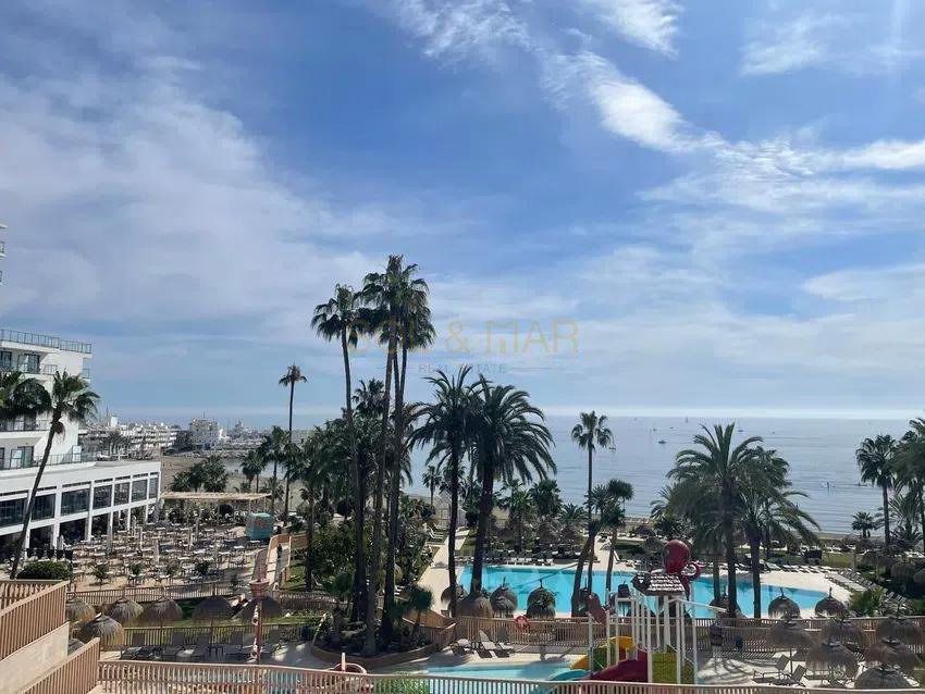 Vista exterior de Pis en venda en Benalmádena amb Aire condicionat, Calefacció i Terrassa