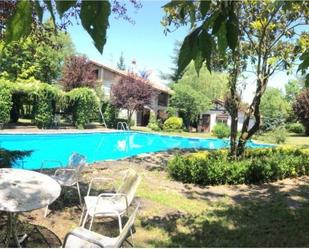 Swimming pool of House or chalet for sale in Vitoria - Gasteiz