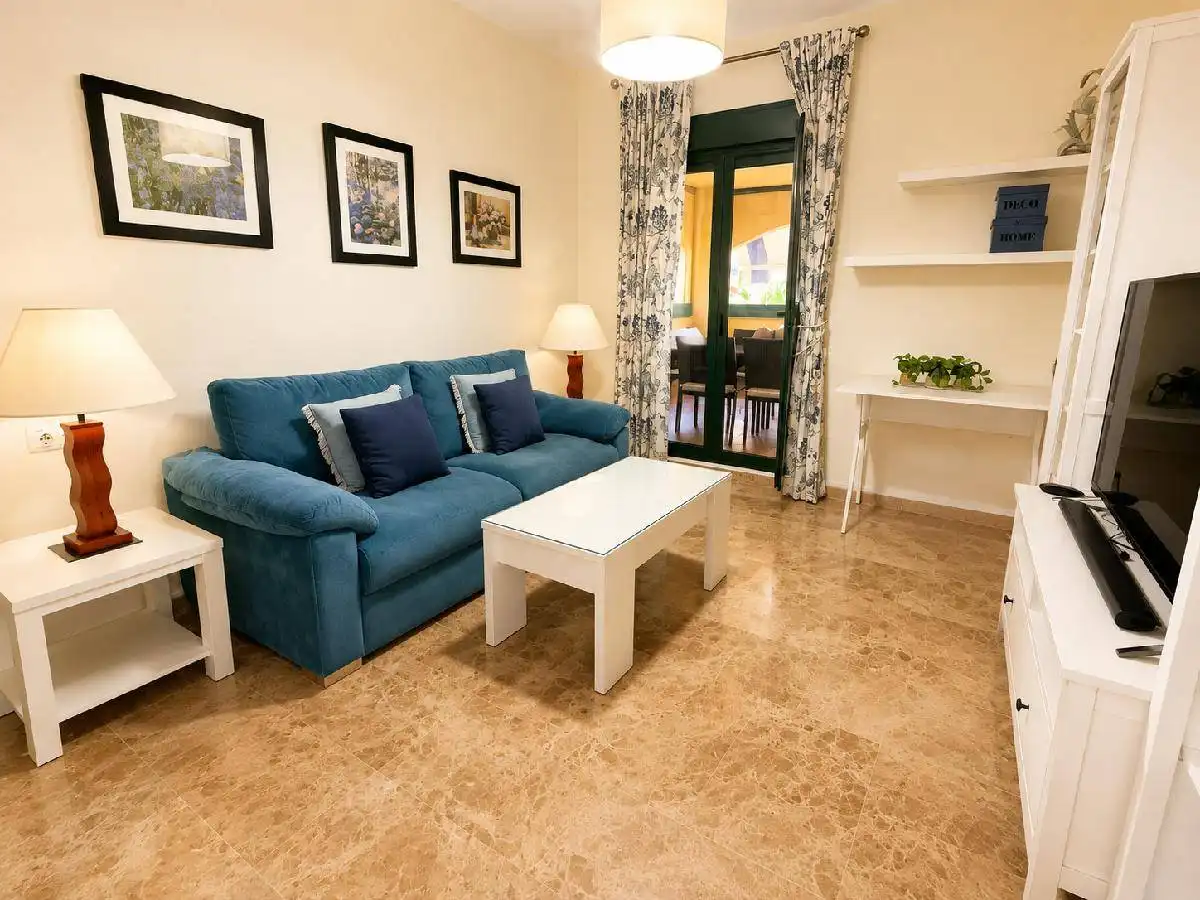 Sala d'estar de Pis en venda en Marbella amb Aire condicionat, Terrassa i Piscina