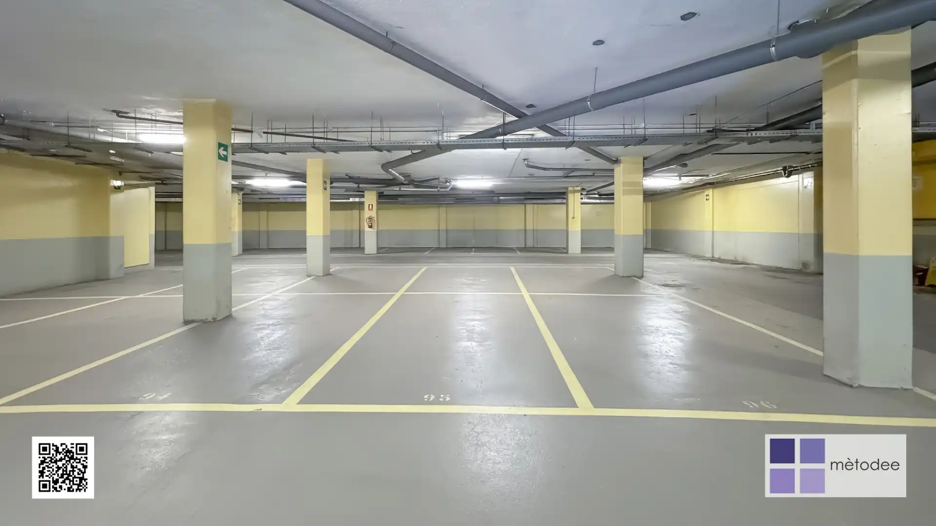 Parkplatz von Gebäude zur Miete in El Prat de Llobregat mit Alarm