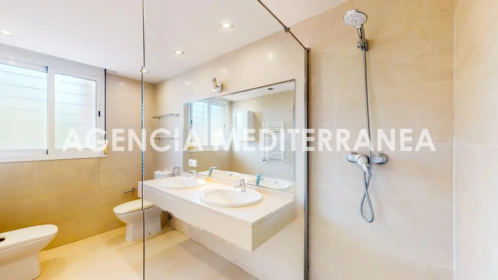 Casa adosada en venta en Calle PUIGCAMPANA, Casas Verdes