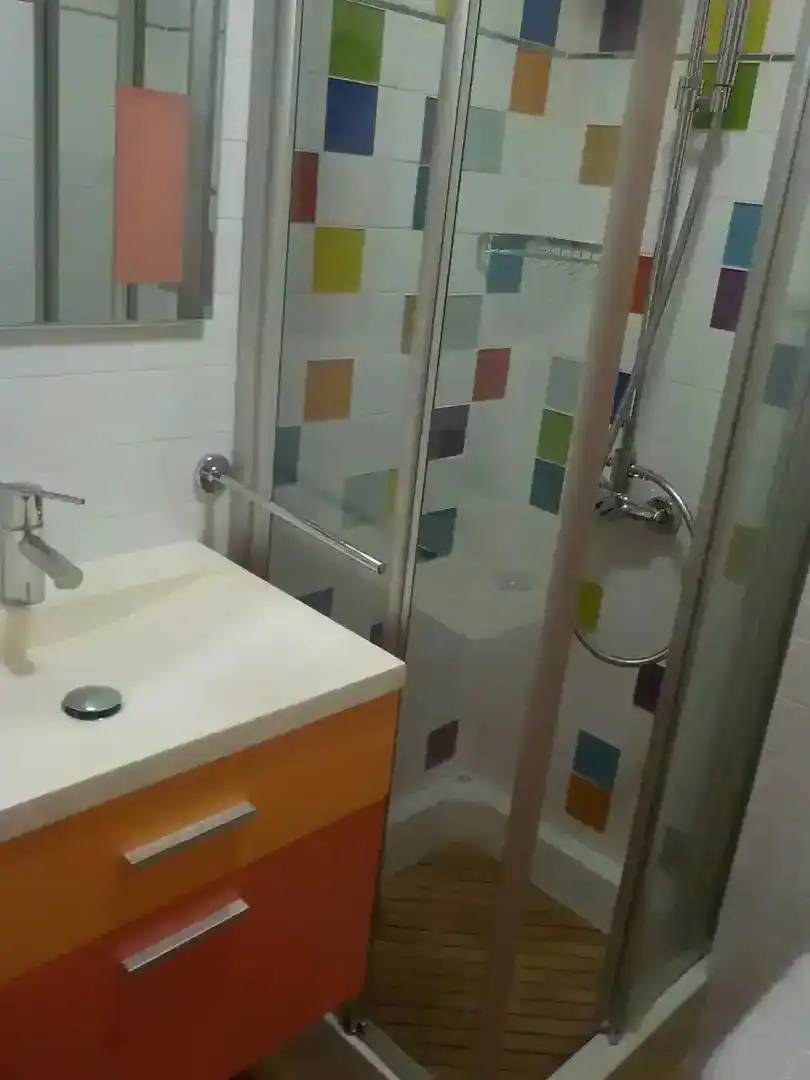 Bathroom of Flat for sale in Valencia  with Air Conditioner, Furnished and Oven