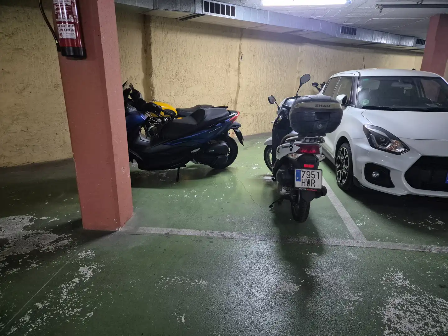 Einzelparkplatz zum Verkauf in Avinguda Meridiana 385