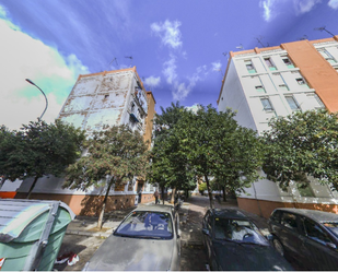 Exterior view of Flat for sale in  Sevilla Capital
