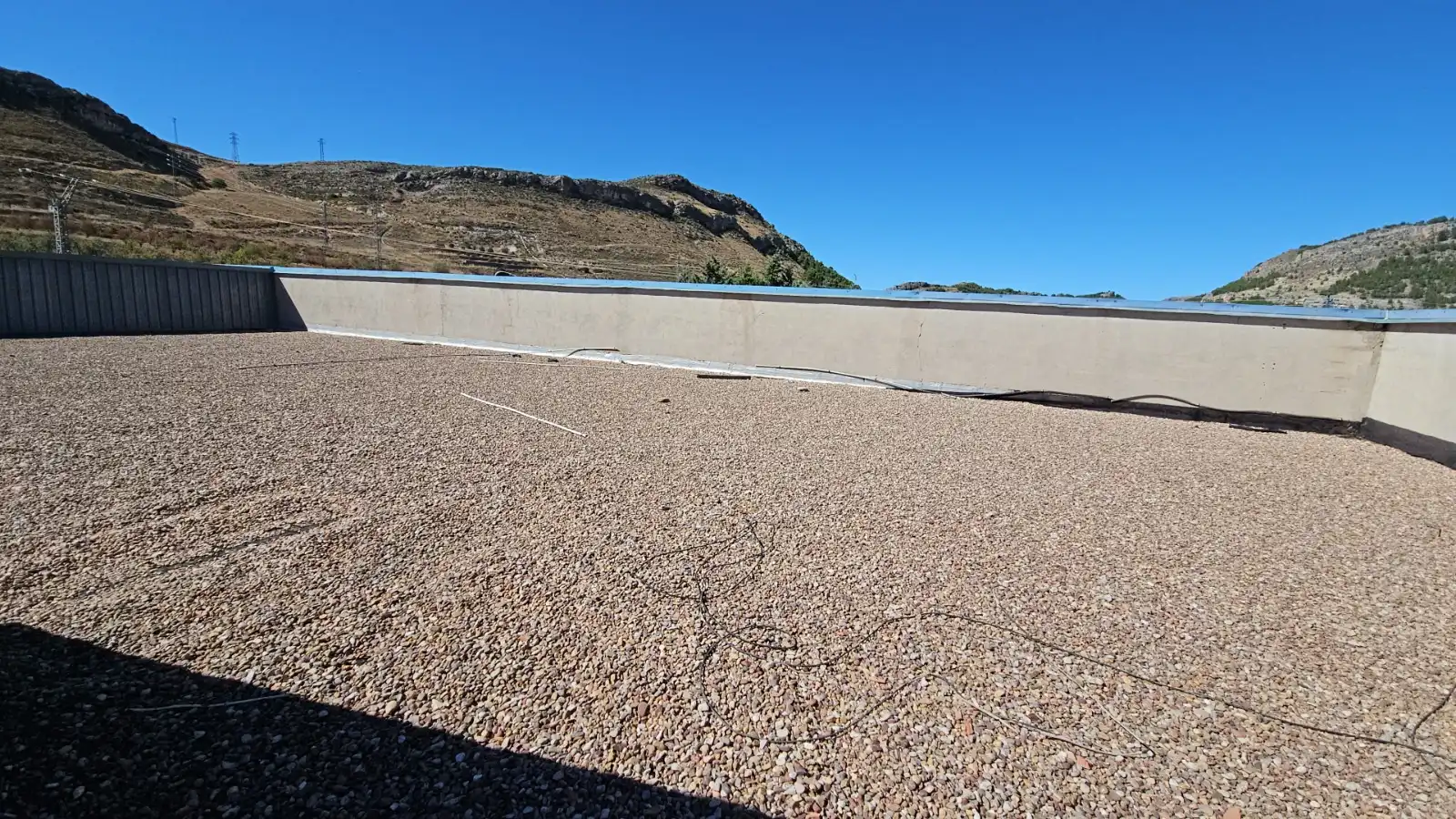 Vista exterior de Nave industrial en venta en Alhama de Aragón