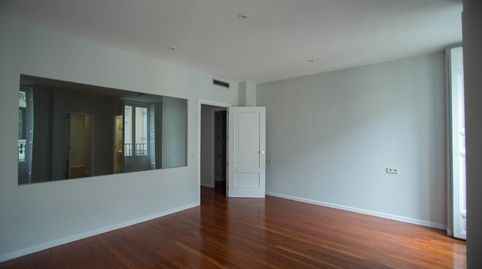 Photo 5 of Flat for rent in Calle de Fernanflor, Cortes - Huertas, Madrid Capital