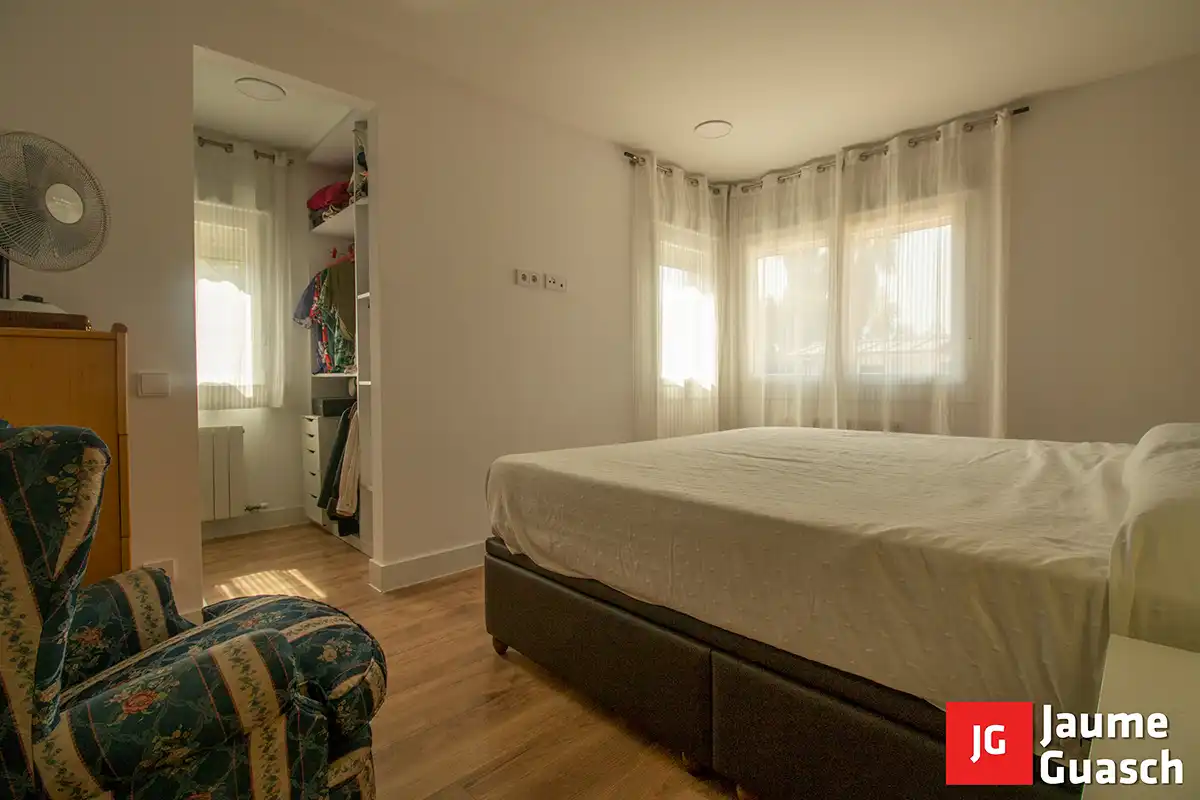 Habitación de Casa o chalet en venta en El Vendrell con Aire acondicionado, Calefacción y Jardín privado