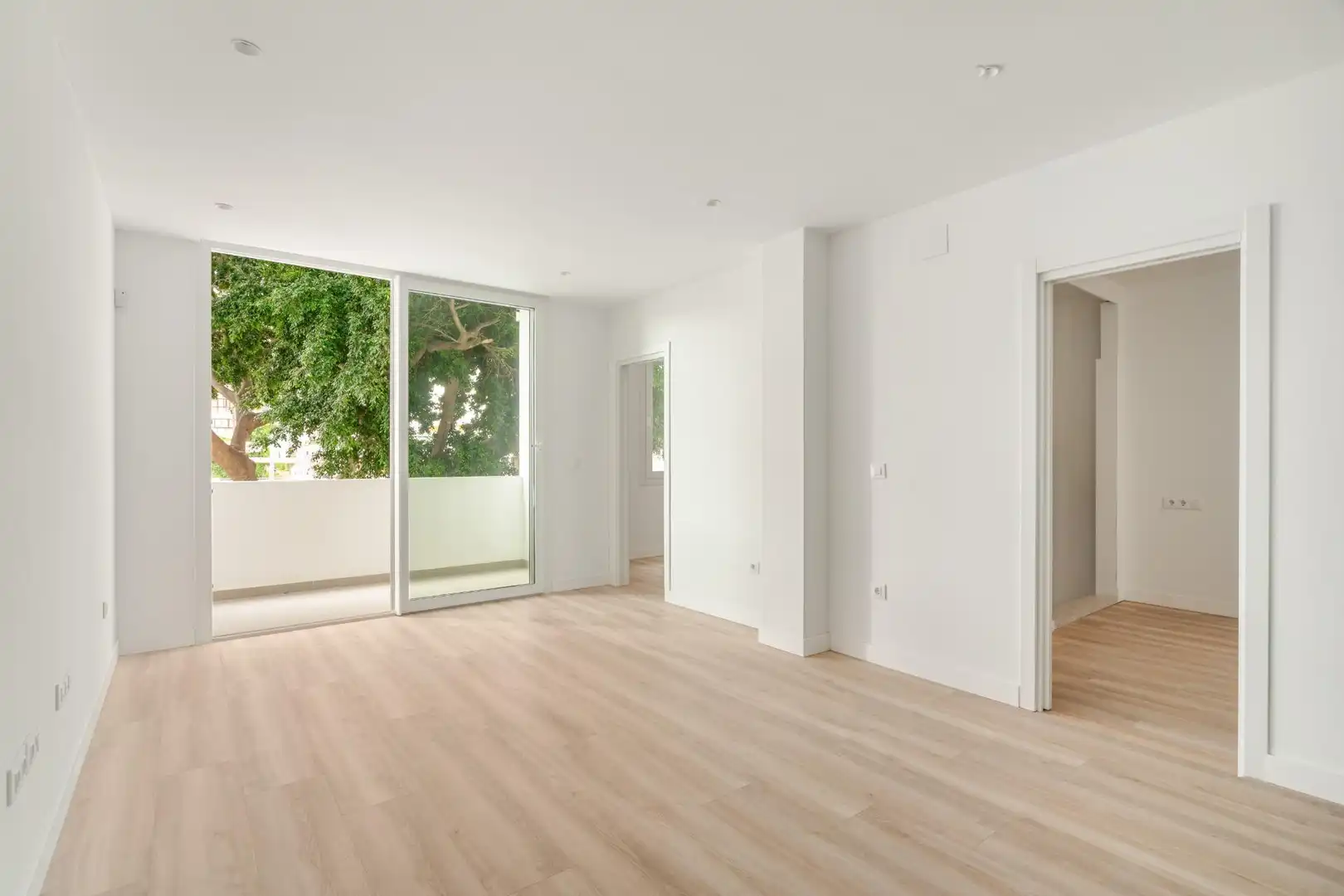 Flat with terrace for sale in Plaza Nogalera, imagen 3