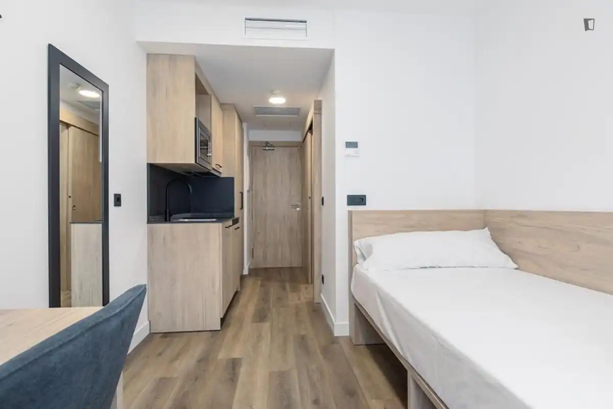 Bedroom of Flat for rent in  Madrid Capital  with Furnished