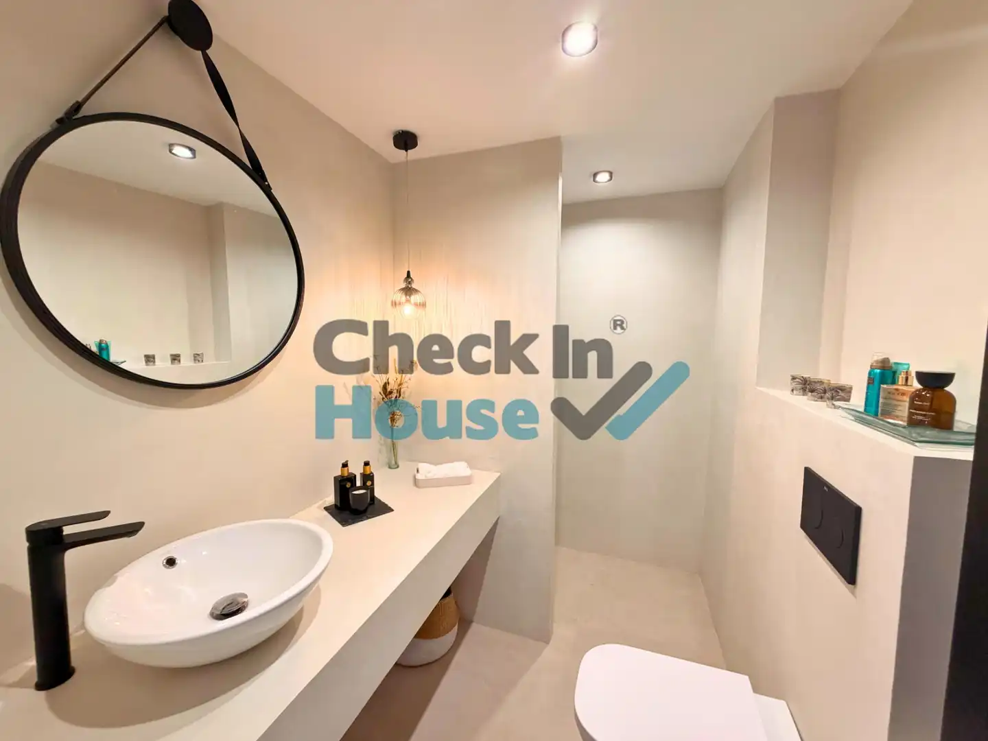 Baño de Planta baja en venta en Castell d'Aro, Platja d'Aro i s'Agaró con Aire acondicionado, Jardín privado y Trastero