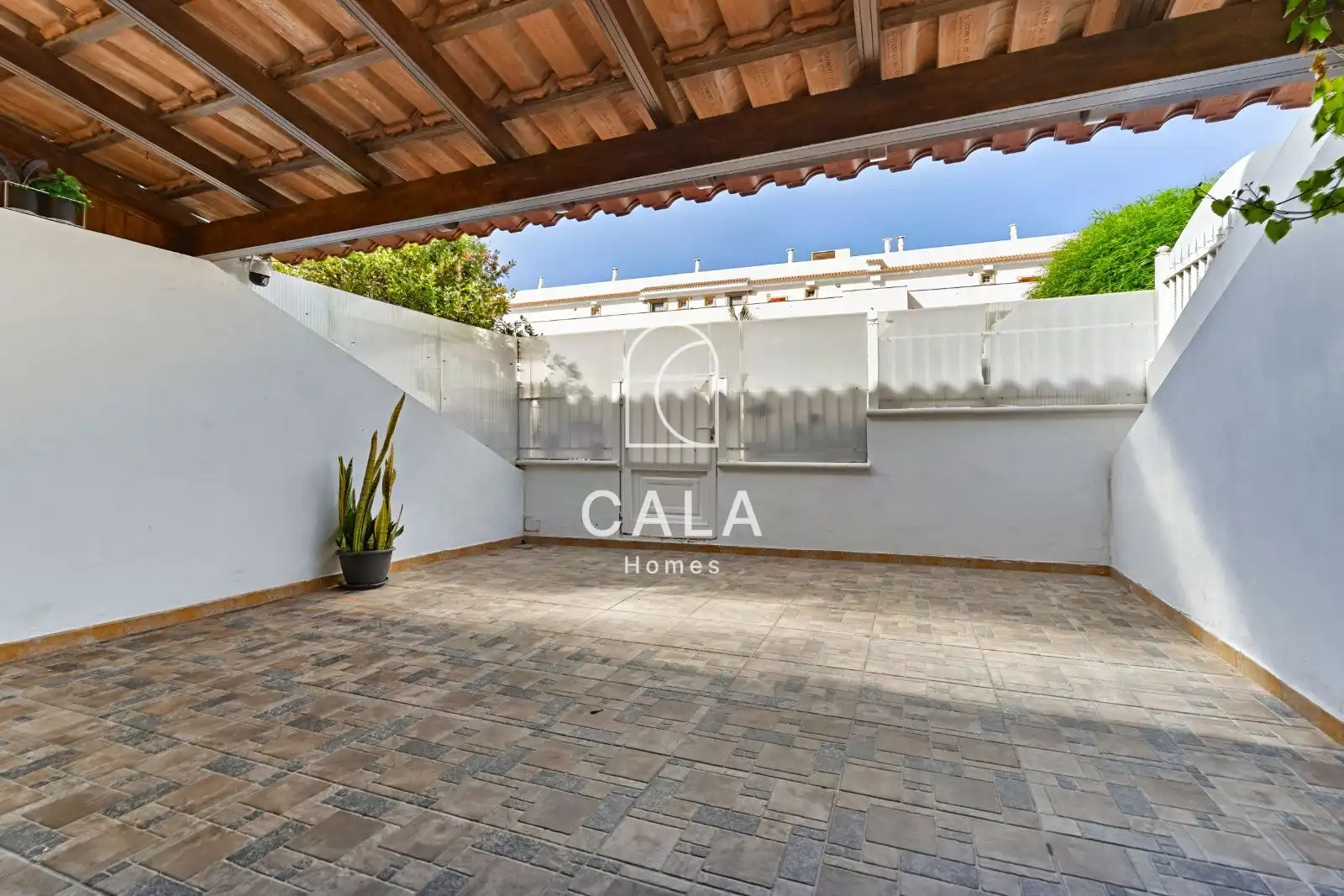 Terrace of Detached homes for sale in Costa Adeje