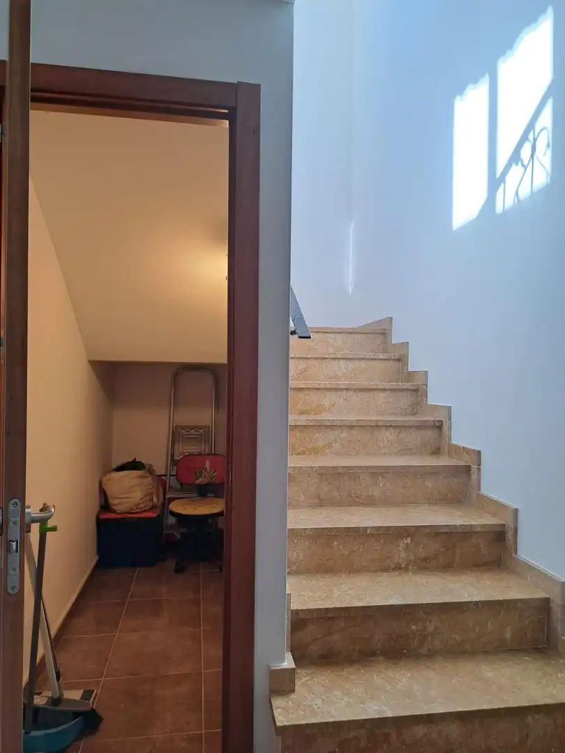 Casa adosada en venta en Requena con Calefacción, Terraza y Trastero