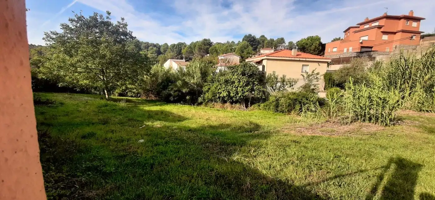 Residential land for sale in Carrer Anoia