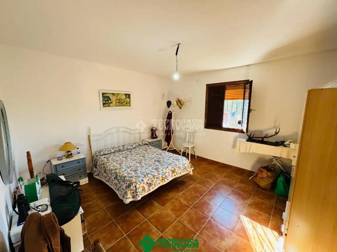 Habitación de Finca rústica en venta en Montoro con Aire acondicionado, Calefacción y Amueblado
