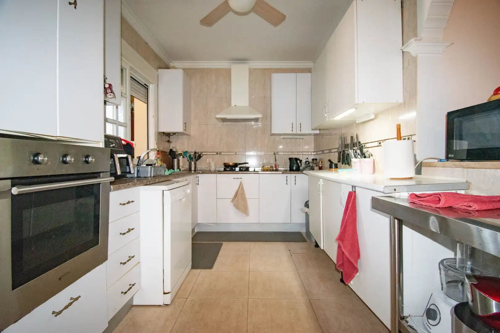Kitchen of Houses for sale in Chiclana de la Frontera