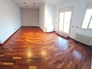 Sala d'estar de Àtic en venda en Barcelona amb Aire condicionat, Terrassa i Forn