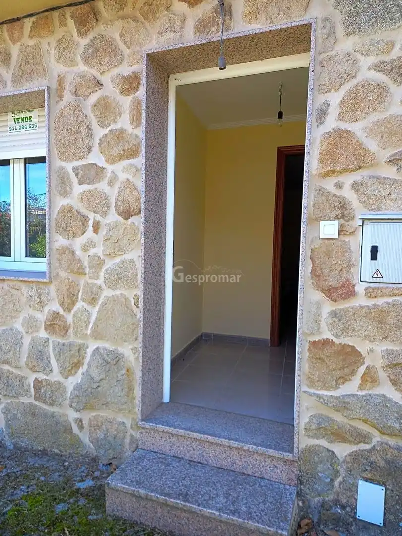 Houses for sale in Castro Caldelas  with Private garden, Parquet flooring and Terrace