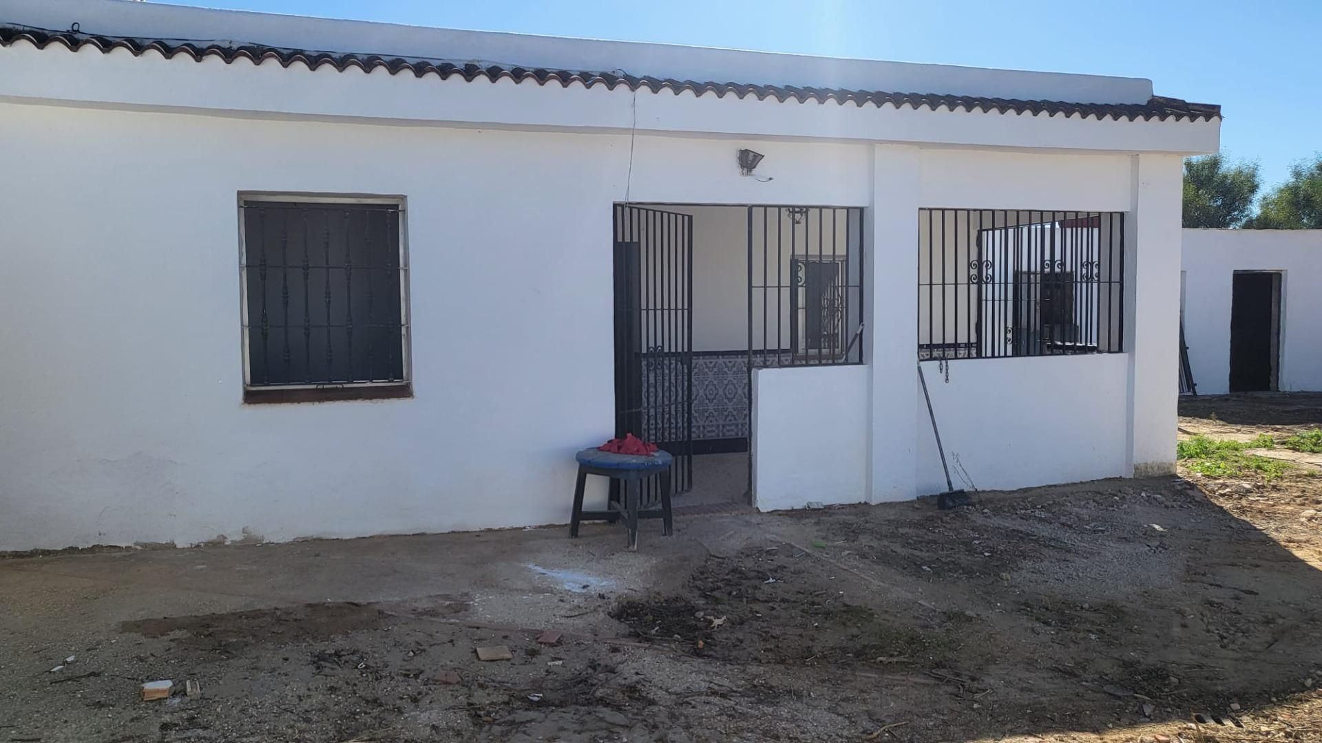 Vista exterior de Casa o xalet en venda en Chiclana de la Frontera