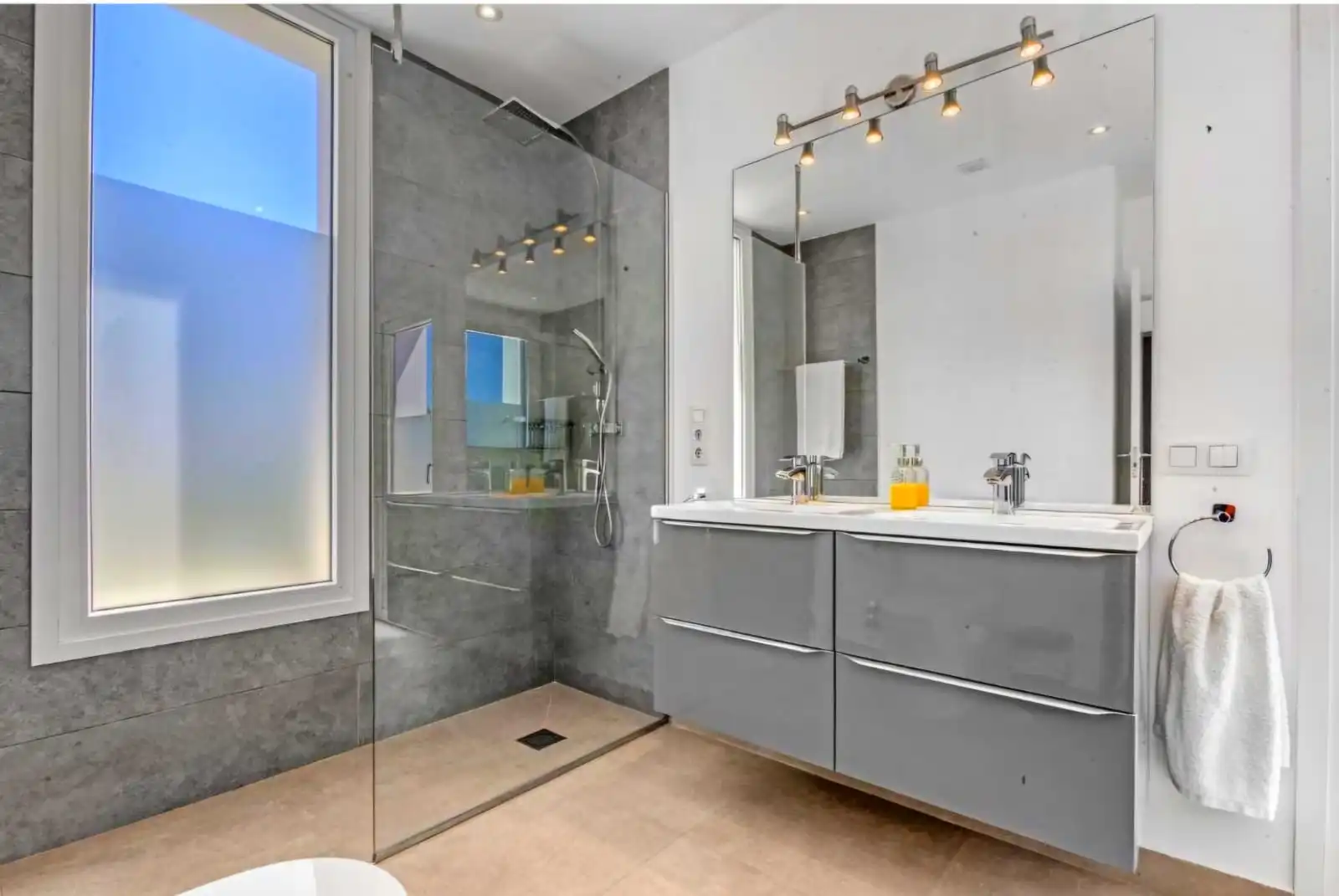 Chalet con piscina en venta en Centro ciudad, imagen 31