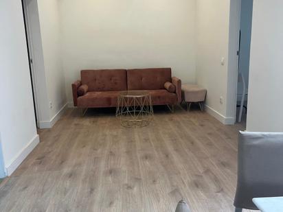 Sala d'estar de Planta baixa en venda en L'Hospitalet de Llobregat amb Terrassa