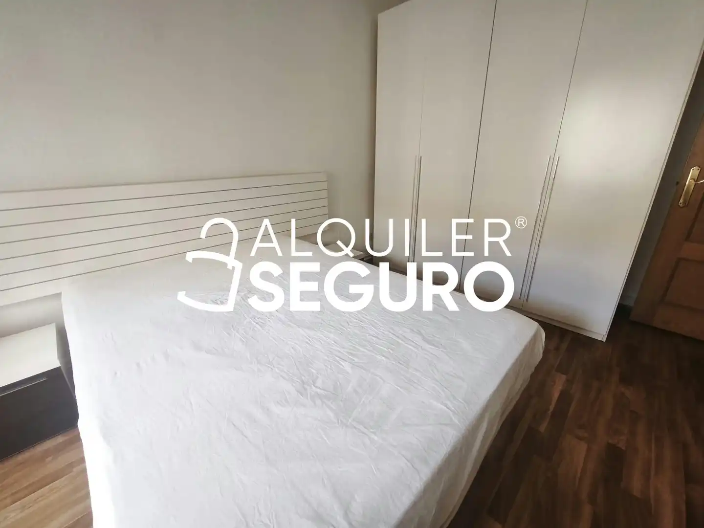 Schlafzimmer von Wohnung zur Miete in Zaragoza mit Heizung, Terrasse und Möbliert