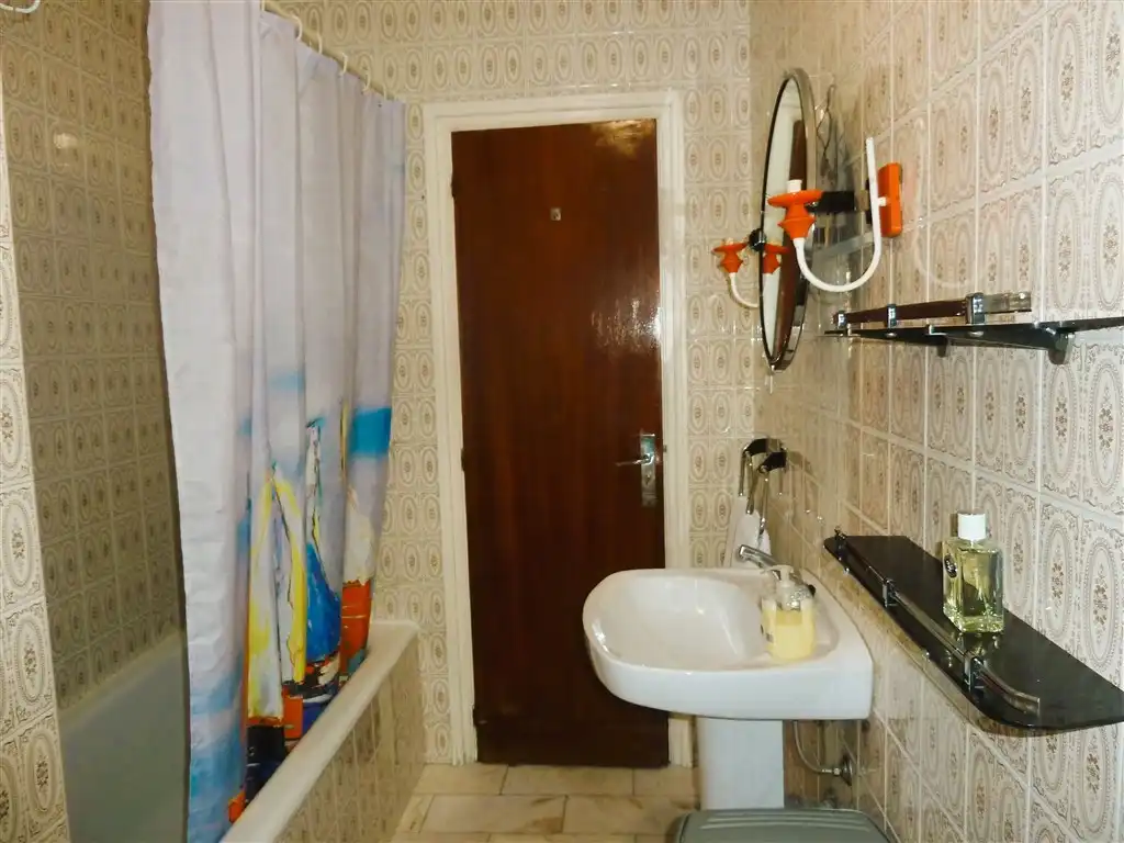 Baño de Piso en venta en  Pamplona / Iruña con Calefacción, Parquet y Terraza