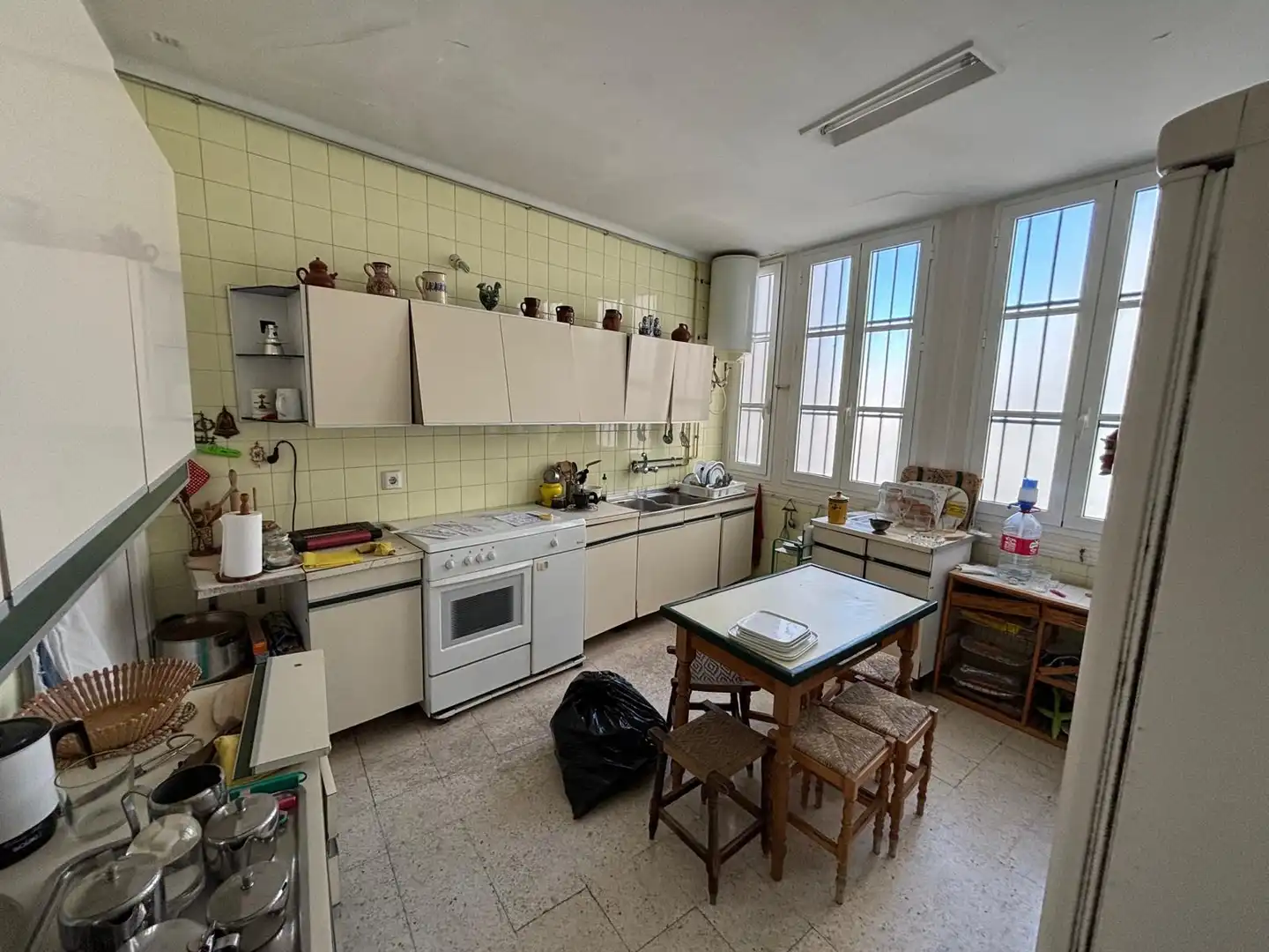 Kitchen of Buildings for sale in Cádiz