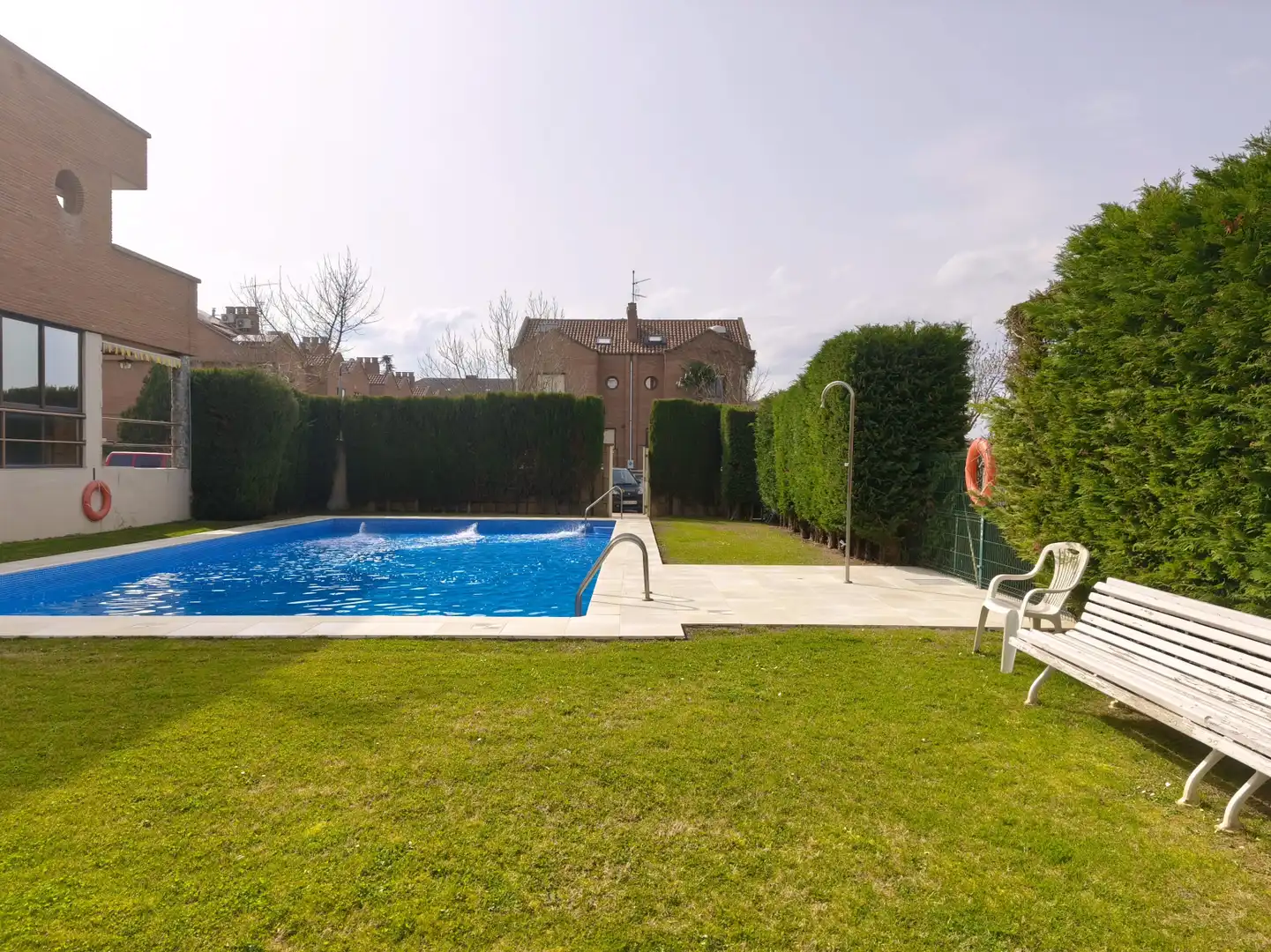 Piscina de Casa o xalet en venda en  Logroño amb Calefacció, Jardí privat i Parquet