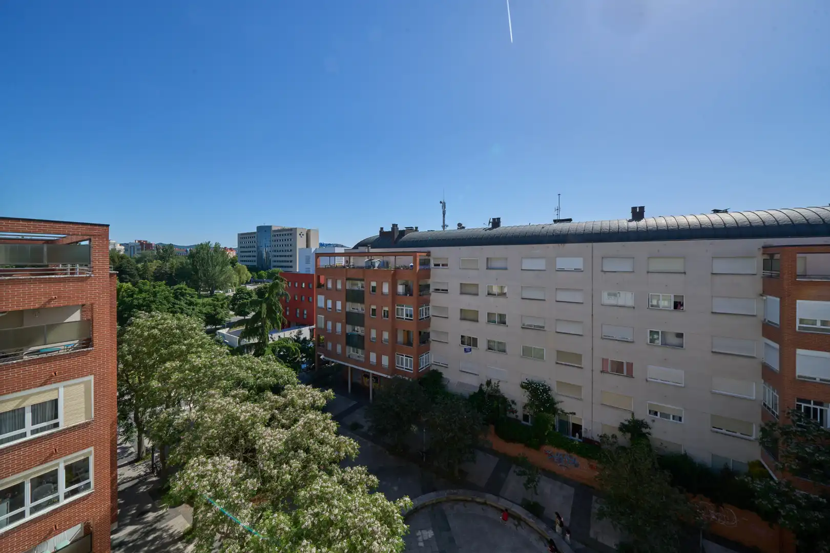 Vista exterior de Dúplex en venta en Vitoria - Gasteiz con Terraza, Trastero y Amueblado
