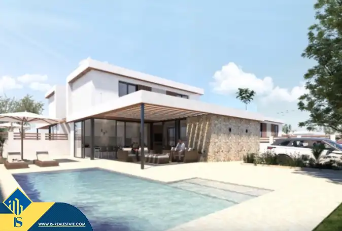 Detached house with pool for sale in Orihuela Costa