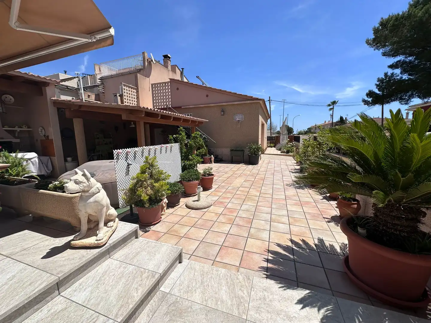Vista exterior de Casa o xalet en venda en Llucmajor amb Aire condicionat, Calefacció i Jardí privat