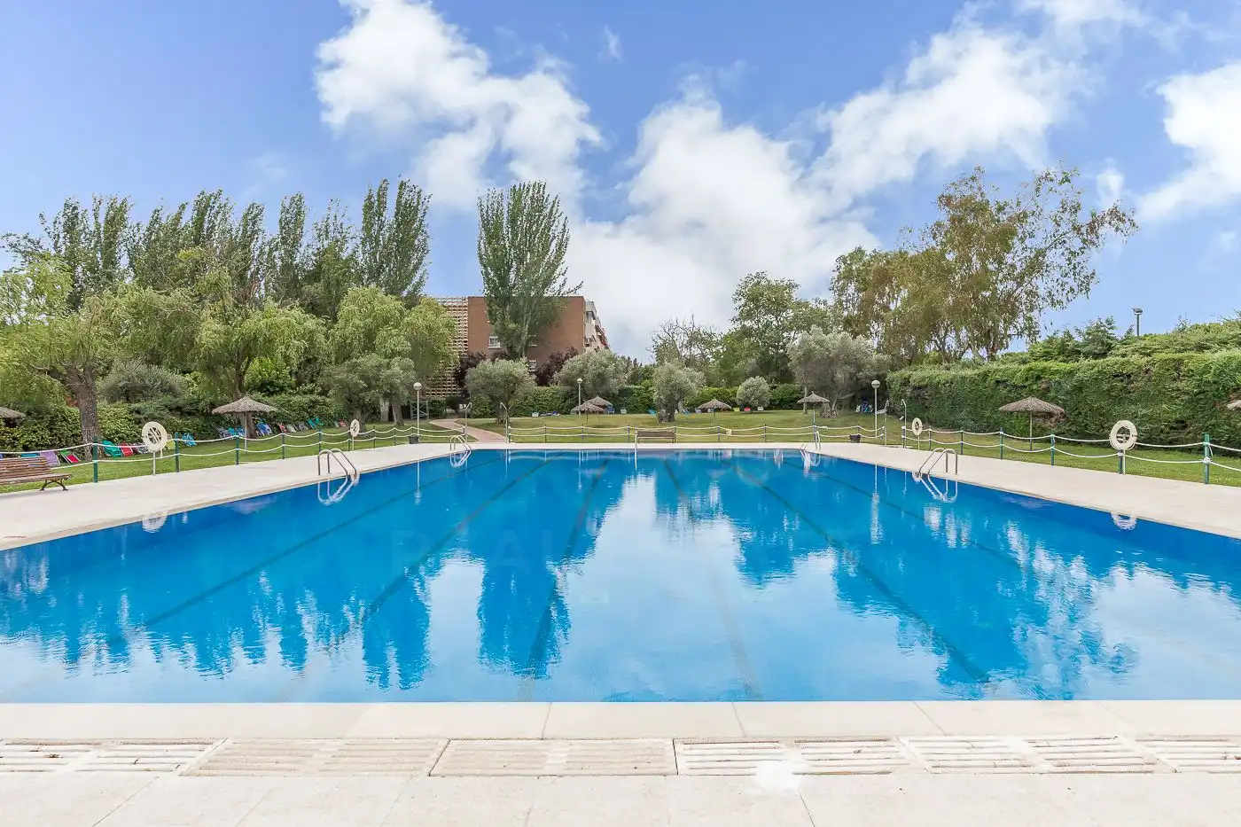 Piscina de Pis en venda en Pozuelo de Alarcón amb Calefacció, Terrassa i Piscina